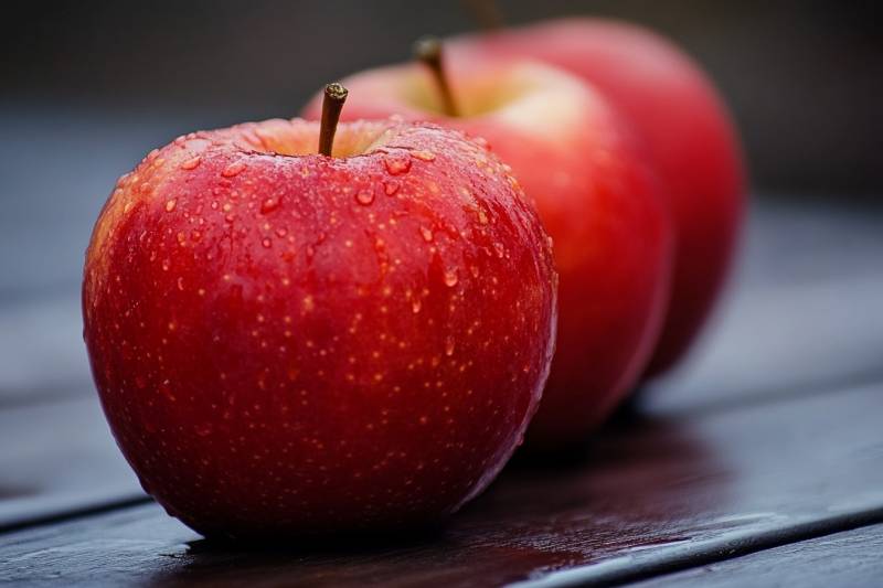 Косточки от яблок могут привести к смерти