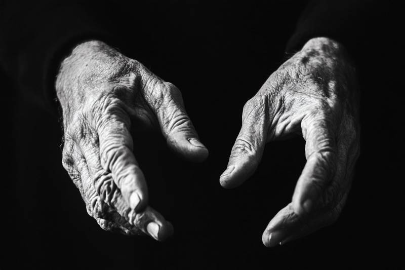 Немеют пальцы на руках и ногах